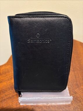 Samsonite Zip-Around Wallet /Travel Organizer  black leather vintage   NWOT